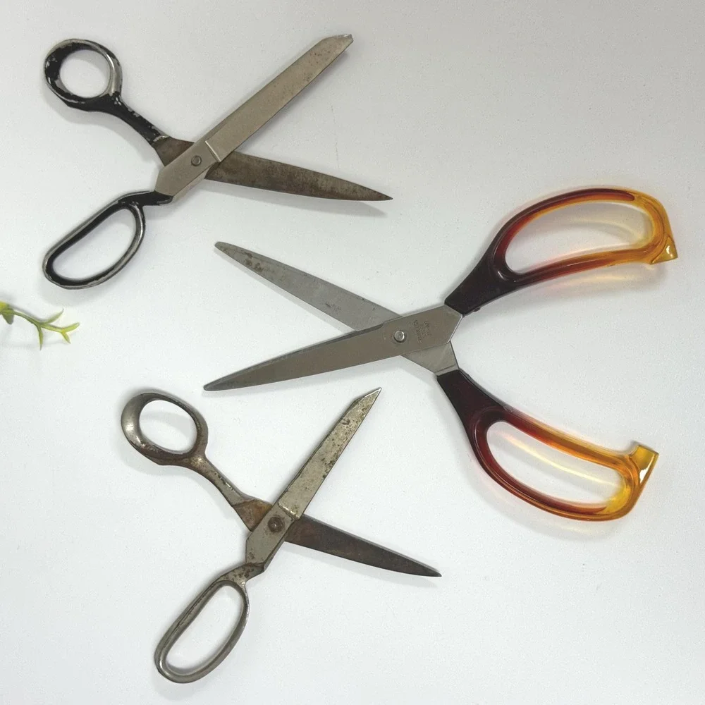 Vintage scissors set of 3